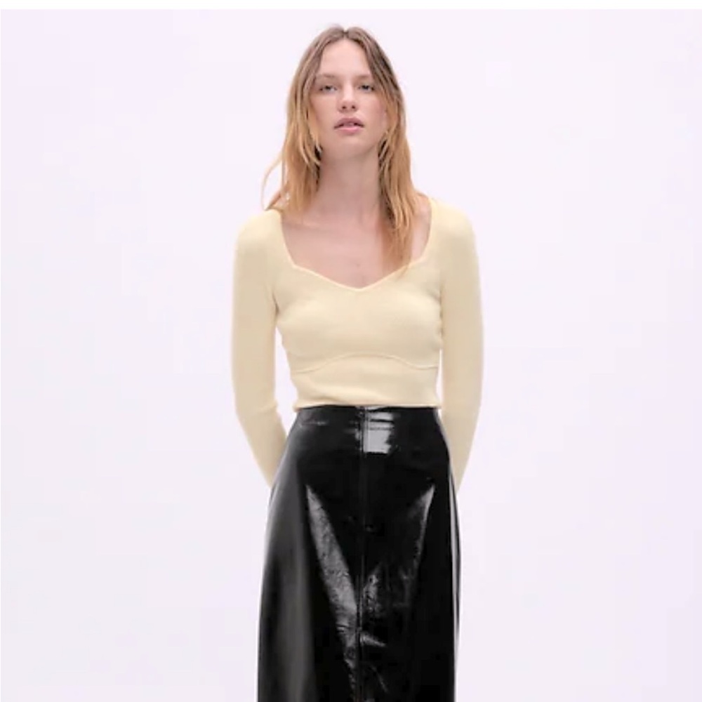 Corset seamed ribbed knit sweater kittenish